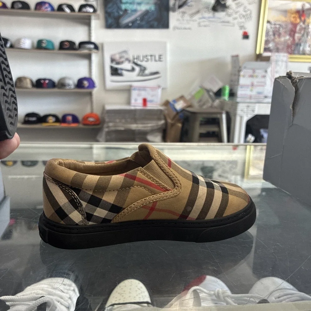 Burberry Kids Canvas Slip On Loafer Shoes Beige Check EU 27 US 10.5
